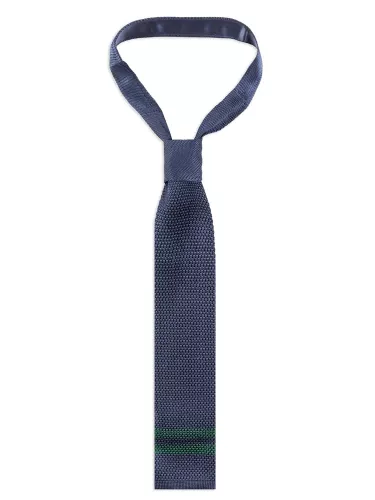 Cravatta Elegante per Uomo in Seta Pura con Fantasia Fasce e Punta Quadrata